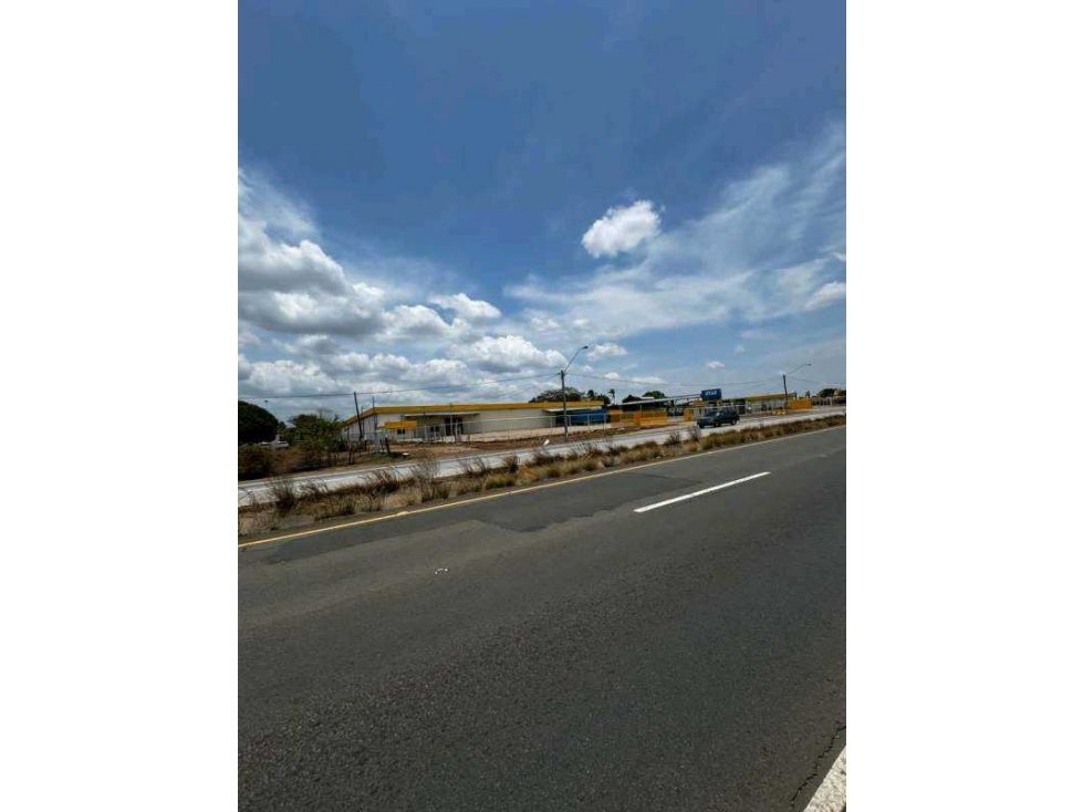 ALQUILER DE GALERA COMERCIAL EN COCLÉ, EQUIPADA Y LISTA PARA OPERAR - 2
