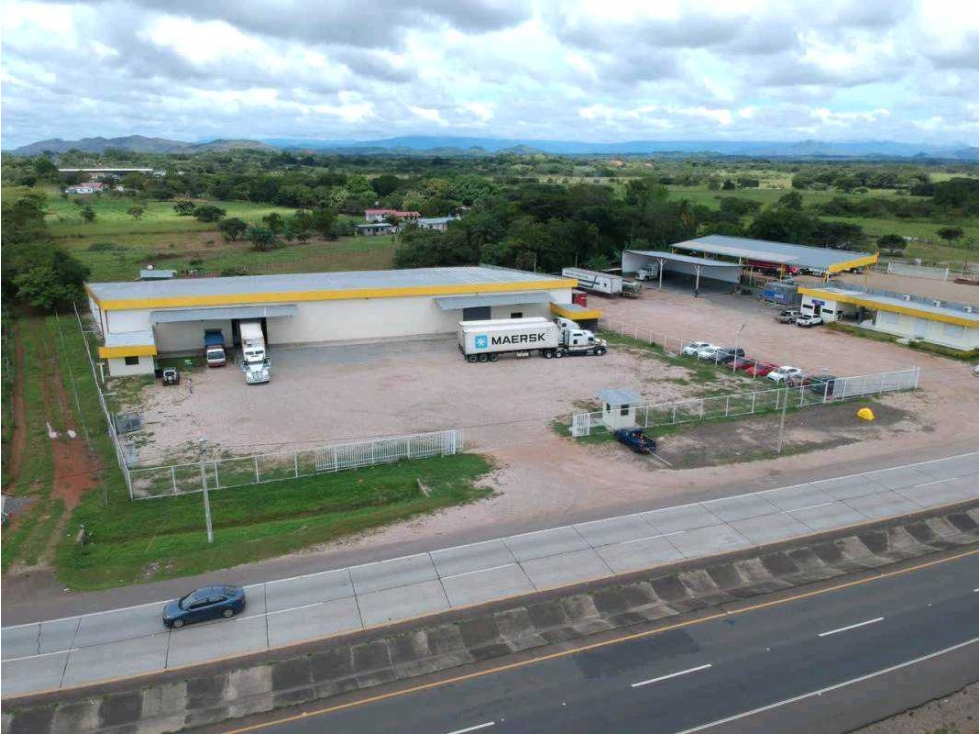 ALQUILER DE GALERA COMERCIAL EN COCLÉ, EQUIPADA Y LISTA PARA OPERAR - 3