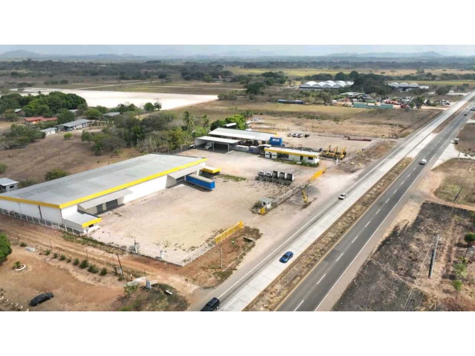 ALQUILER DE GALERA COMERCIAL EN COCLÉ, EQUIPADA Y LISTA PARA OPERAR - 4