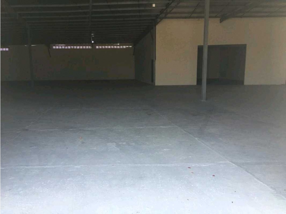 ALQUILER DE GALERA COMERCIAL EN COCLÉ, EQUIPADA Y LISTA PARA OPERAR - 6