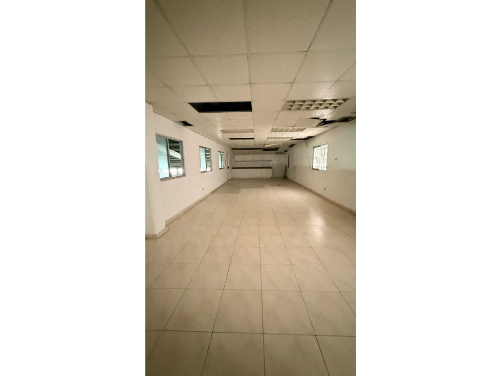 Alquiler de Galera de 1617 mts en area Industrial de Los Angeles — foto 4