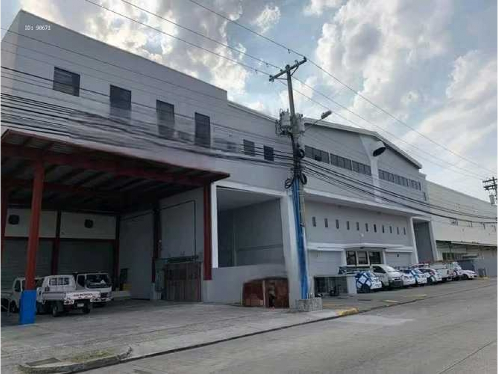 Alquiler de galera de 1,800 mts en Parque Industrial Costa del Este — foto 2