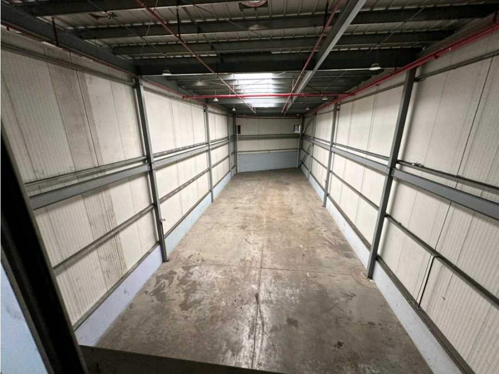 Alquiler de galera de 480 mts en via Tocumen — foto 2
