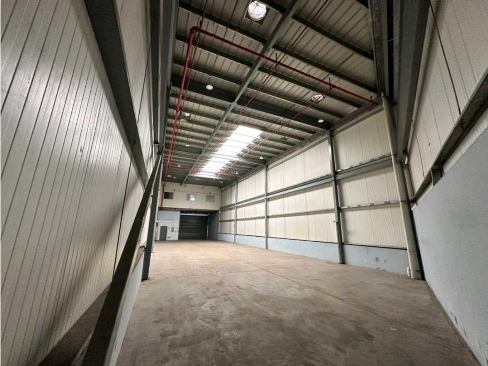 Alquiler de galera de 480 mts en via Tocumen — foto 6