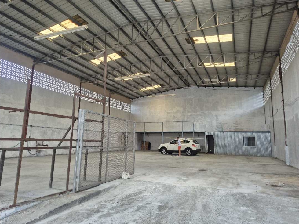 Alquiler de galera de 800 mts2 en Pueblo Nuevo — foto 6