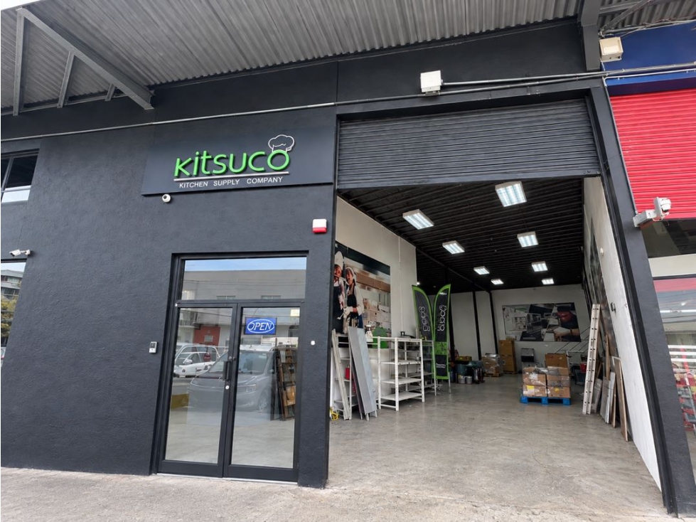 ALQUILER DE GALERA PARQUE INDUSTRIAL COSTA DEL ESTE 800m2 JP