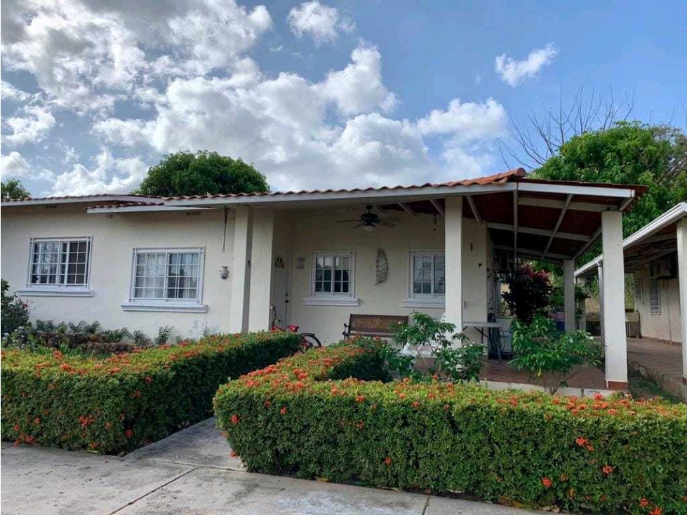 ALQUILER DE HERMOSA CASA EN LAS LAJAS CORONADO CON AREA SOCIAL — foto 4