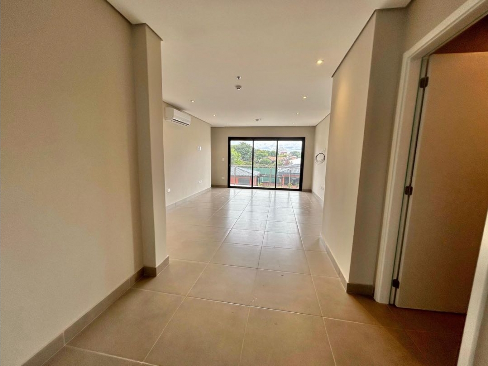 Alquiler de Hermoso departamento de 2 habitaciones en Barrio Herrera — foto 2