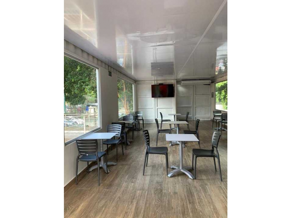 ALQUILER DE LOCAL 1500$, 20 PIES. 1000 $ 10 PIES, EN OBARRIO — foto 4