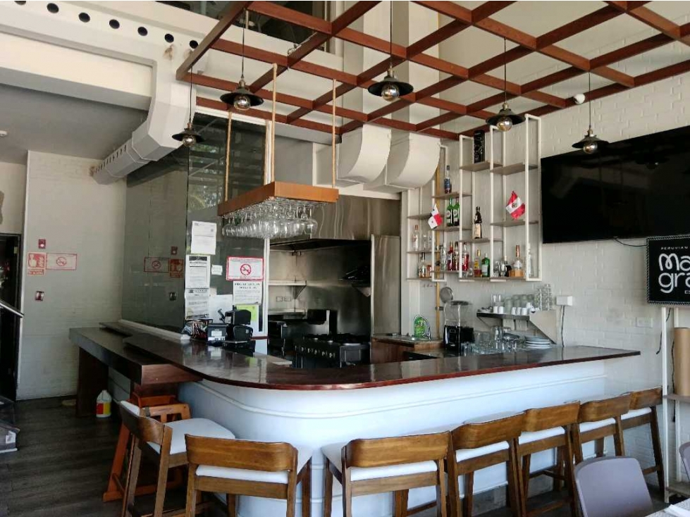 ALQUILER DE LOCAL COMERCIAL 132M2 EN OBARRIO, CENTROMALL