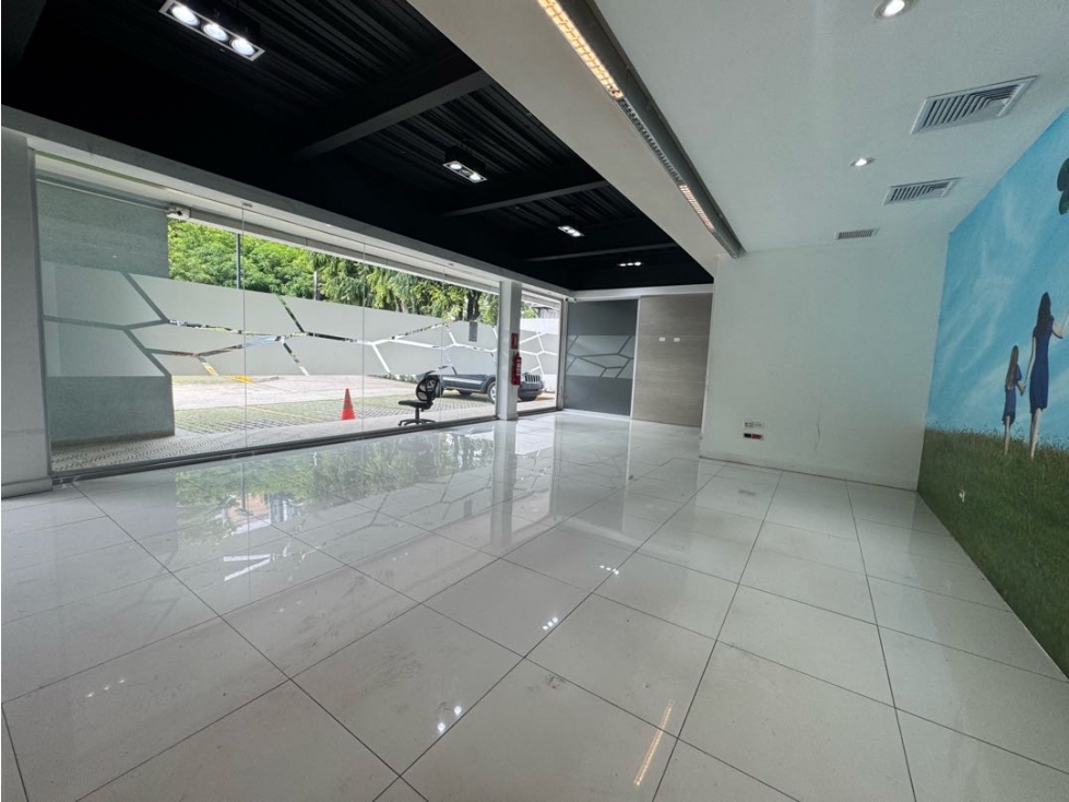 ALQUILER DE LOCAL COMERCIAL EN PLANTA BAJA EN OBARRIO 463m2 JP — foto 2