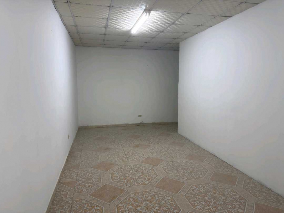 ALQUILER DE LOCAL COMERCIAL. EN DAVID 280 METROS — foto 5