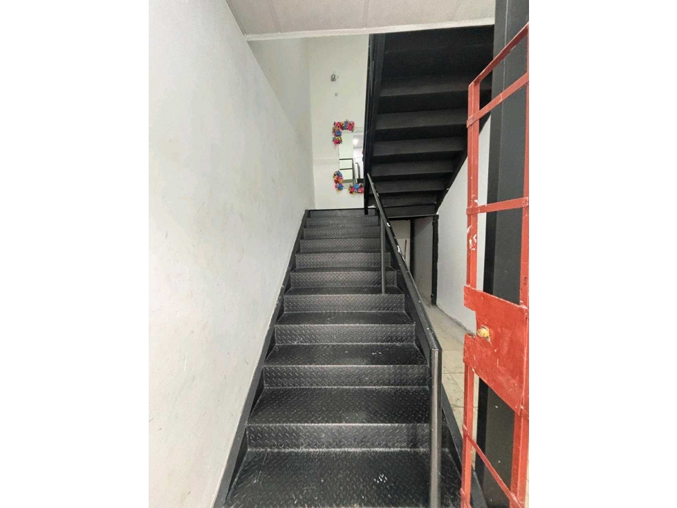 ALQUILER DE LOCAL COMERCIAL EN PH PLAZA LAS MAÑANITAS DE 53.97 M2 - 3