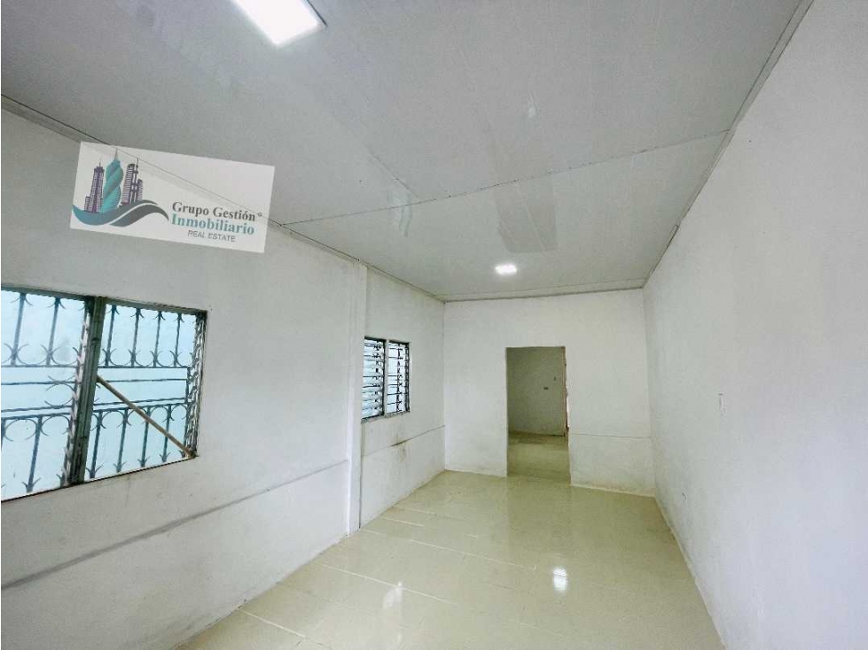 ALQUILER DE LOCAL COMERCIAL EN DAVID EN VIA TRANSITADA — foto 4