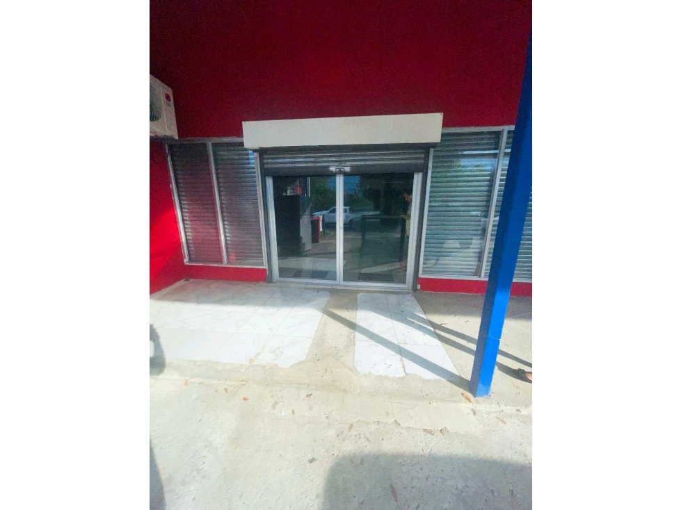 ALQUILER DE LOCAL COMERCIAL EN DOLEGUITA. — foto 4