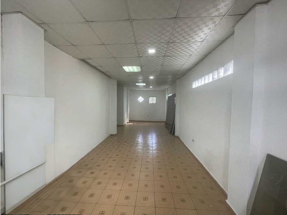 ALQUILER DE LOCAL COMERCIAL EN DAVID ORILLA DE CALLE — foto 3