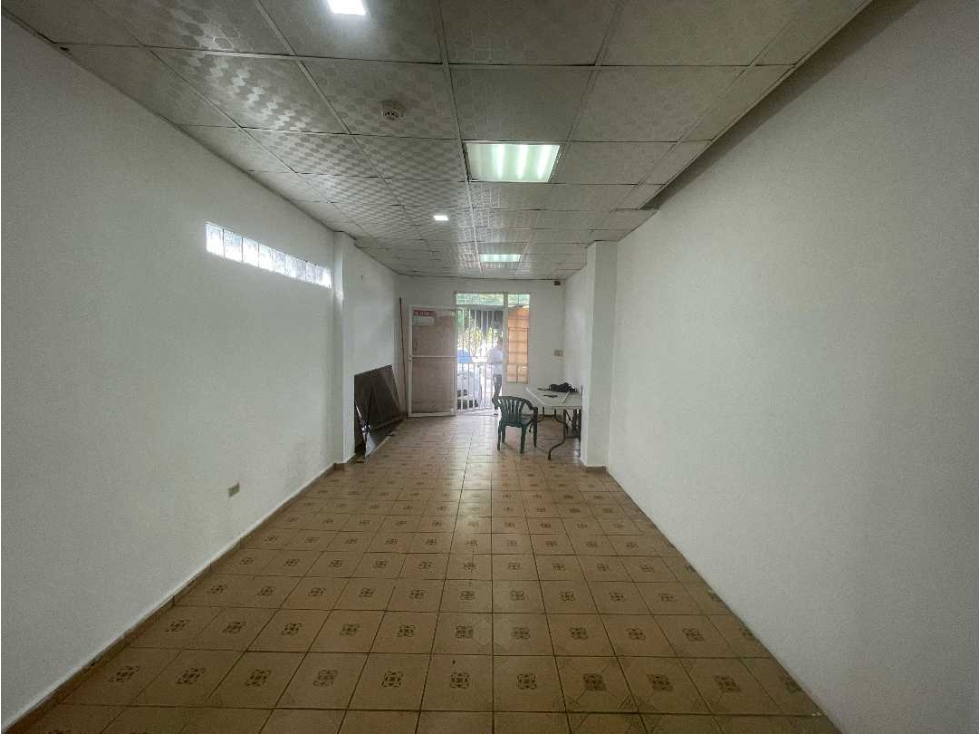 ALQUILER DE LOCAL COMERCIAL EN DAVID ORILLA DE CALLE — foto 6