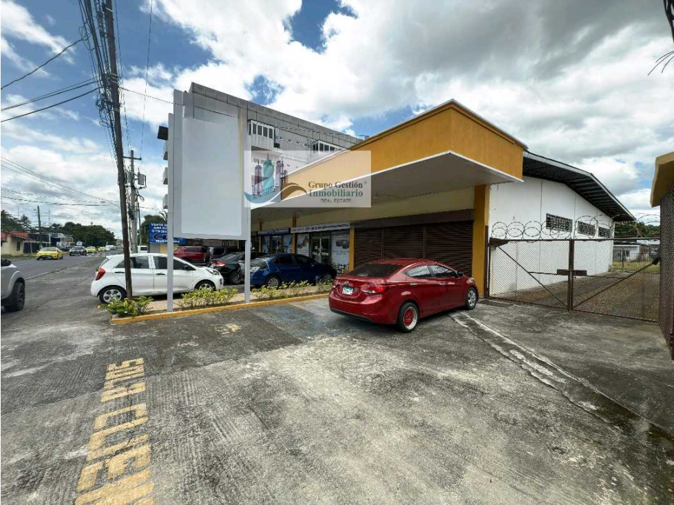 ALQUILER DE LOCAL COMERCIAL EN DAVID CON CARGA Y DESCARGA 133 METROS — foto 2