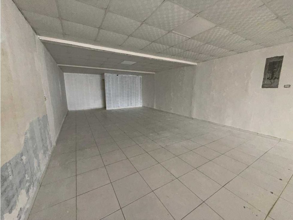 ALQUILER DE LOCAL COMERCIAL EN DAVID DOLEGUITA 95 M. — foto 2