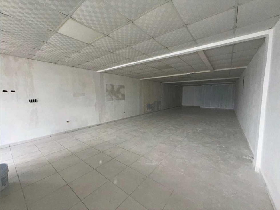 ALQUILER DE LOCAL COMERCIAL EN DAVID DOLEGUITA 95 M. — foto 6