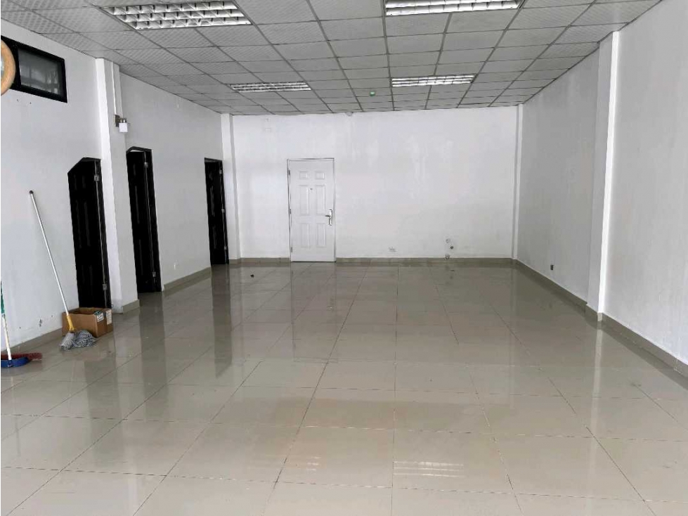 ALQUILER DE LOCAL COMERCIAL EN EL CORAZON DE BOQUETE - 5