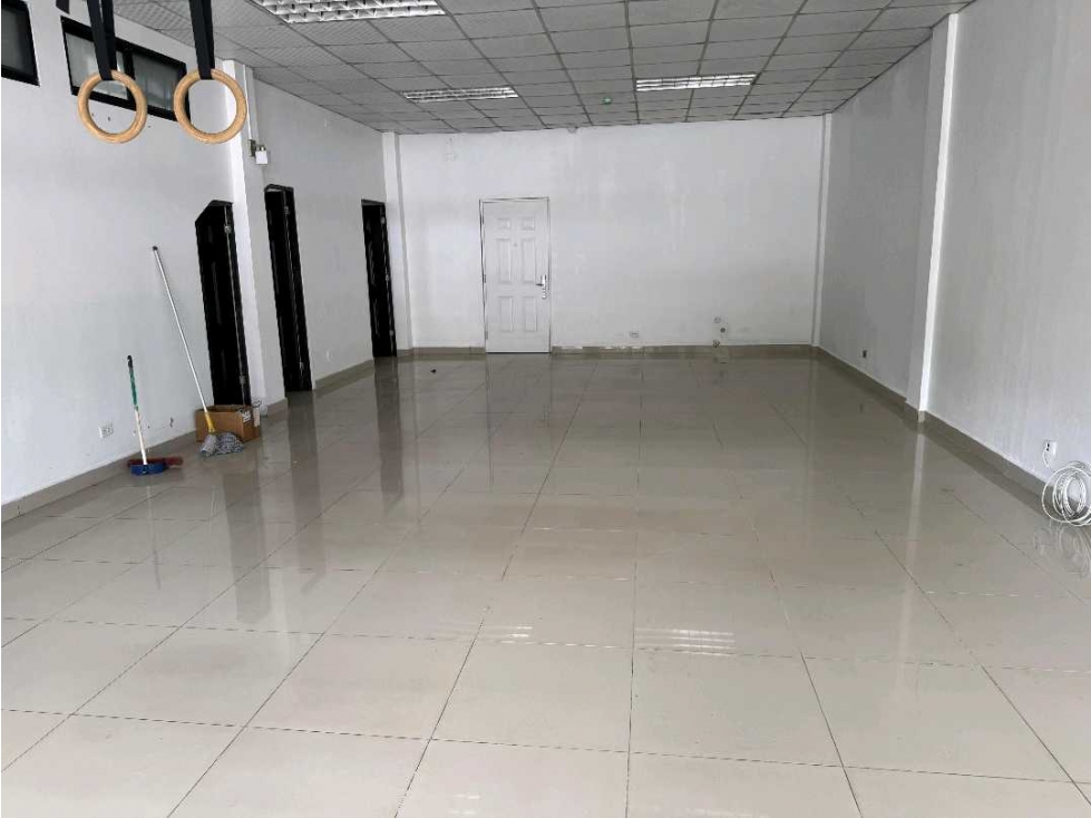 ALQUILER DE LOCAL COMERCIAL EN EL CORAZON DE BOQUETE - 2