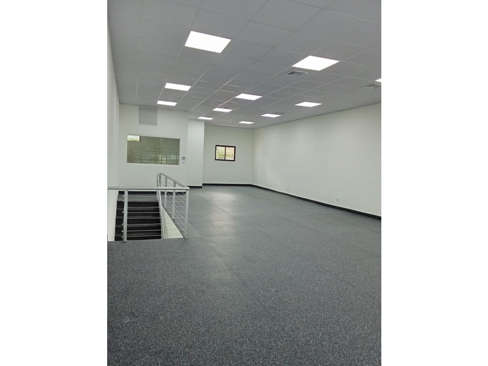 Alquiler de local comercial en PLAZA 50 | Calle 50 - 2