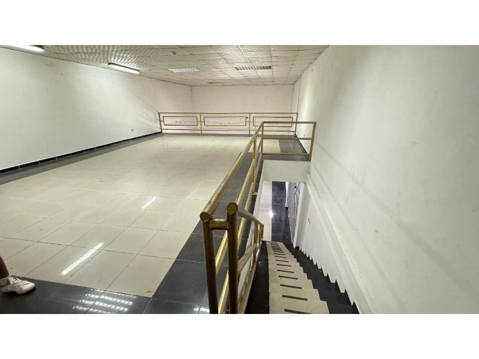 ALQUILER DE LOCAL COMERCIAL EN DAVID 2 PLANTAS — foto 4