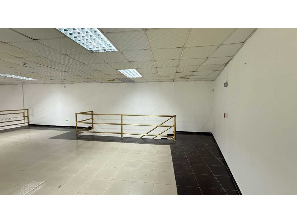 ALQUILER DE LOCAL COMERCIAL EN DAVID 2 PLANTAS — foto 5