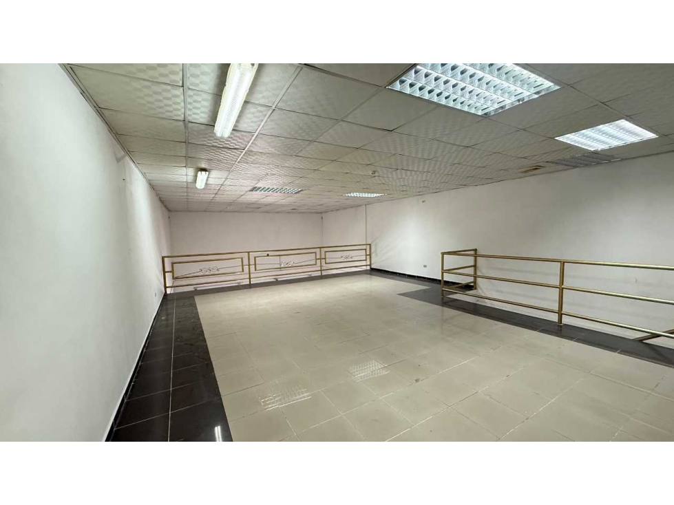 ALQUILER DE LOCAL COMERCIAL EN DAVID 2 PLANTAS — foto 6