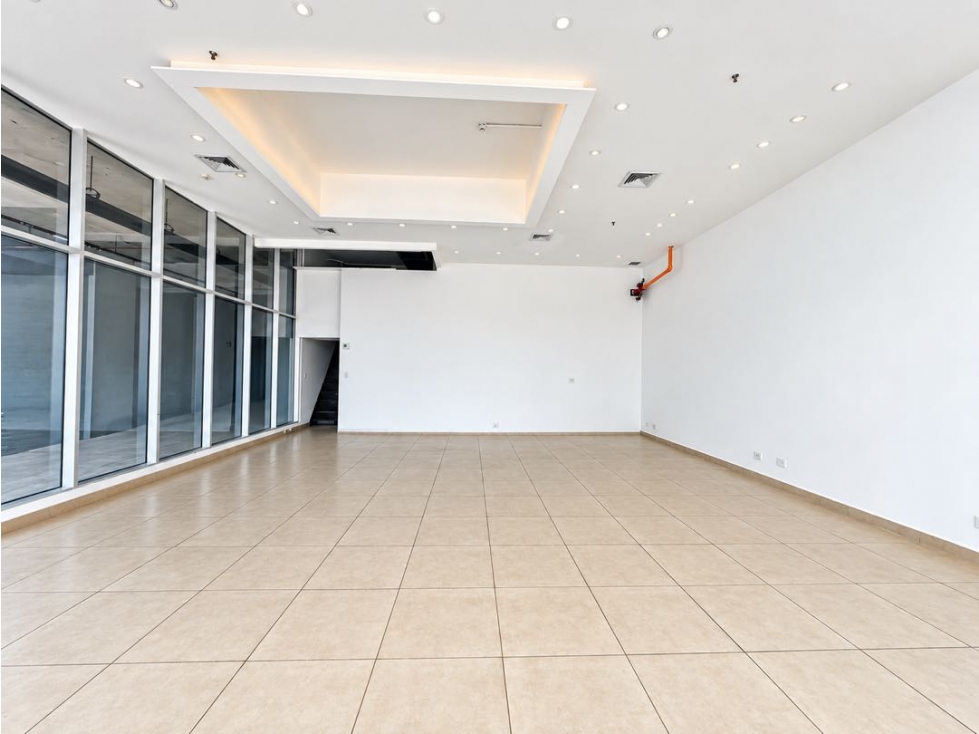 ALQUILER DE LOCAL COMERCIAL EN SAN FRANCISCO (DV) — foto 2