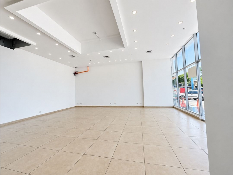 ALQUILER DE LOCAL COMERCIAL EN SAN FRANCISCO (DV) — foto 6