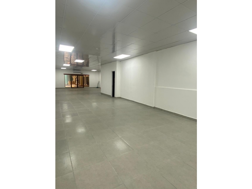 ALQUILER DE LOCAL COMERCIAL EN PLAZA ALBROOK 194M2 JP — foto 5
