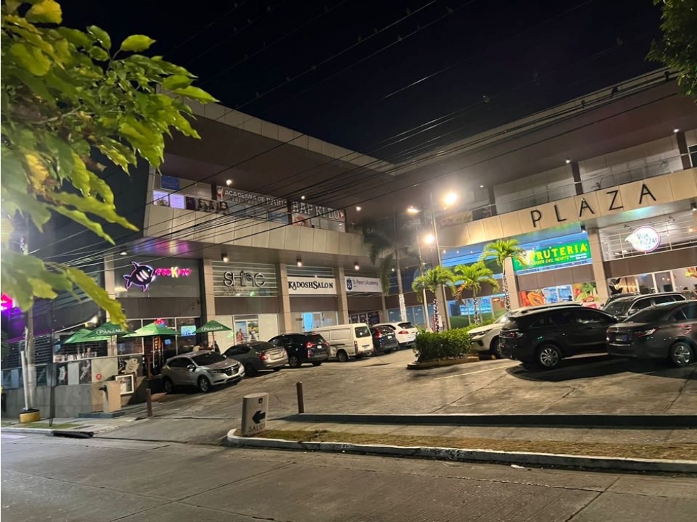 ALQUILER DE LOCAL COMERCIAL PLAZA NORTE ALTOS DE PANAMÁ - 3