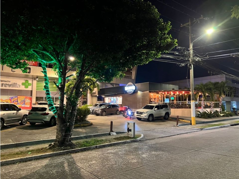 ALQUILER DE LOCAL COMERCIAL PLAZA NORTE ALTOS DE PANAMÁ - 4
