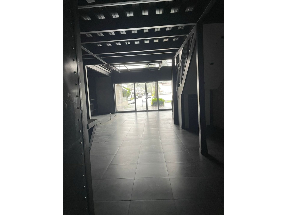 ALQUILER DE LOCAL COMERCIAL PLAZA NORTE ALTOS DE PANAMÁ 196m2 JP - 4