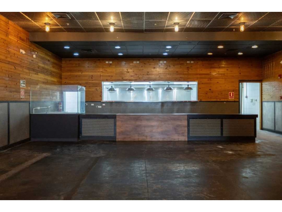 Alquiler de local de 303 mts en Obarrio para Restaurantes