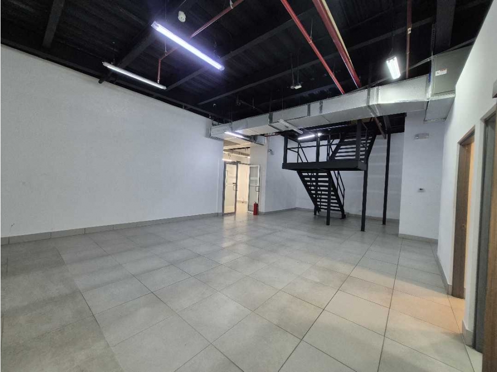 Alquiler de local de 398 mts en Llano Bonito/ Plaza Del Este Center — foto 3