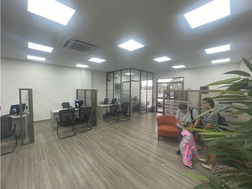 ALQUILER DE LOCAL EN CHORRERA 143m2 - 3