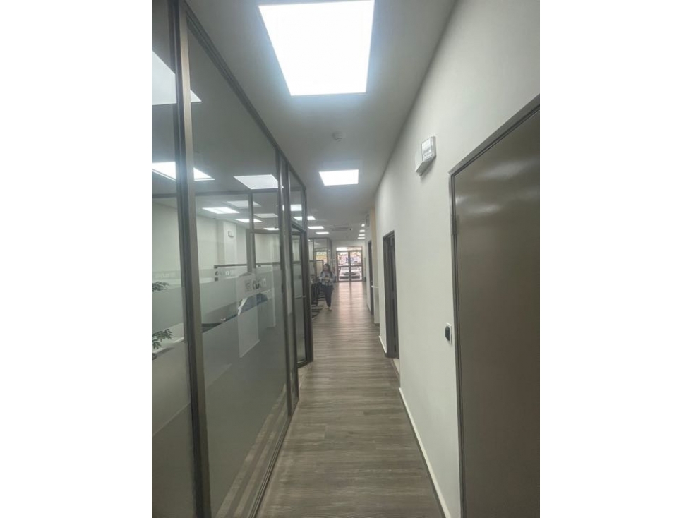 ALQUILER DE LOCAL EN CHORRERA 143m2 - 4