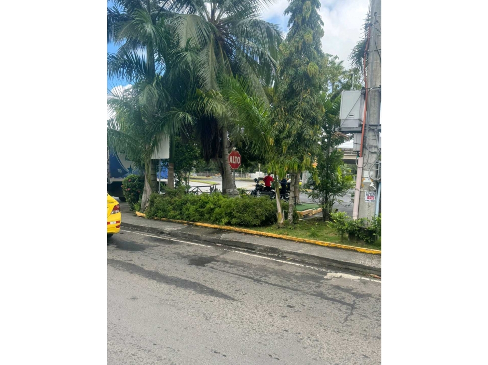 ALQUILER DE LOCAL PAN CANAL PLAZA ALBROOK 110M2 - 3