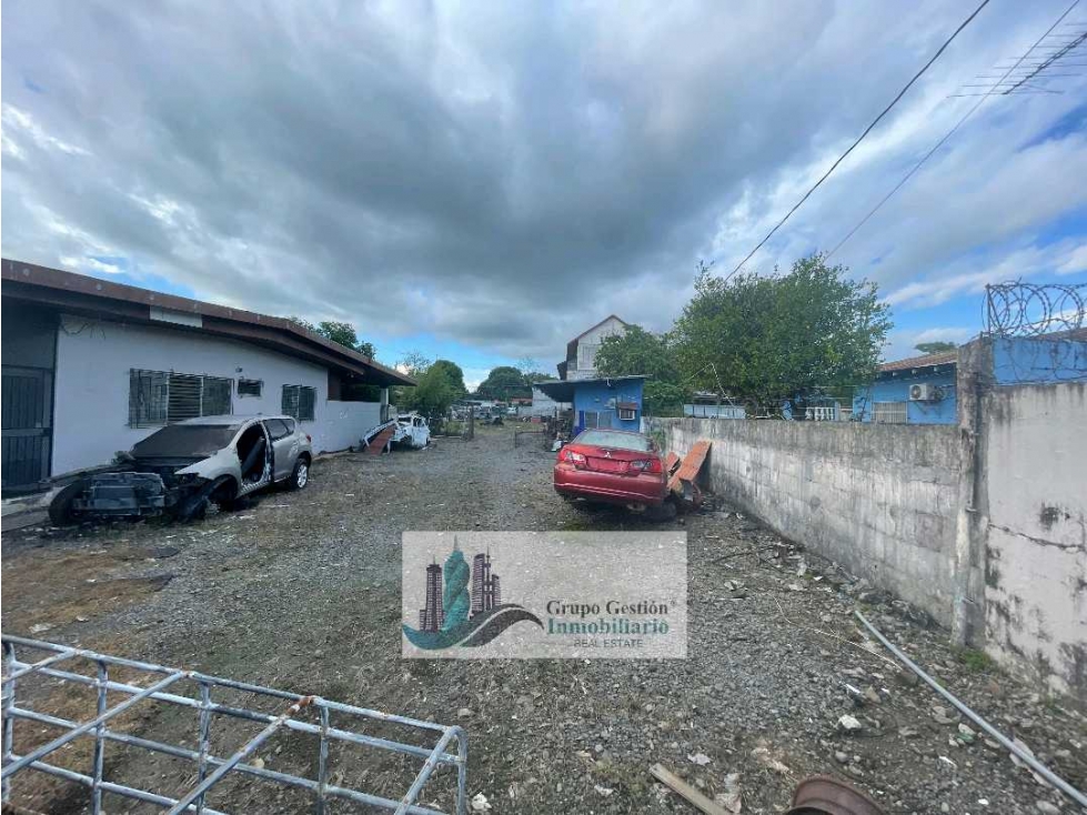 ALQUILER DE LOTE COMERCIALPARA TALLER O LO QUE OCUPE CON OFICINAS - 2
