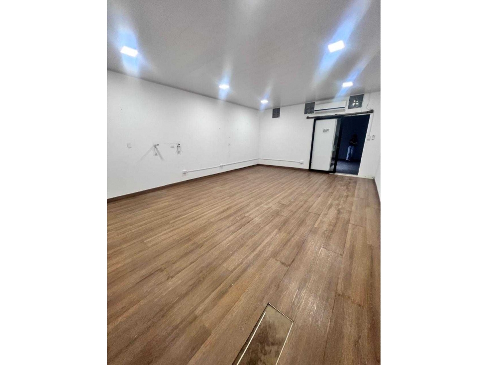 Alquiler de Ofibodega de 450 mts en Parque Lefevre - 6