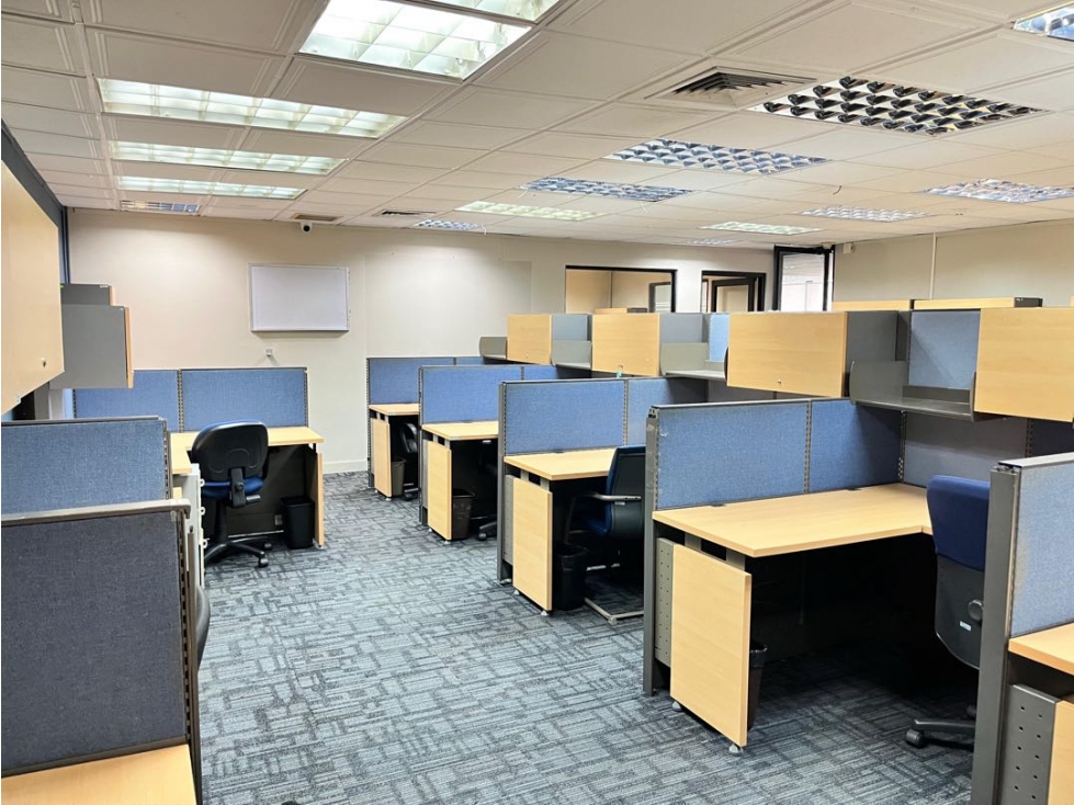 ALQUILER DE OFICINA AMOBLADA EN AQUILINO DE LA GUARDIA 938m2 JP — foto 3