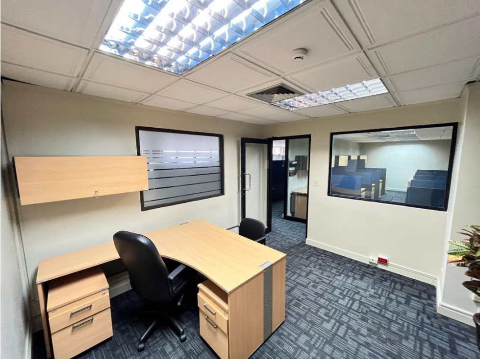 ALQUILER DE OFICINA AMOBLADA EN AQUILINO DE LA GUARDIA 938m2 JP — foto 4