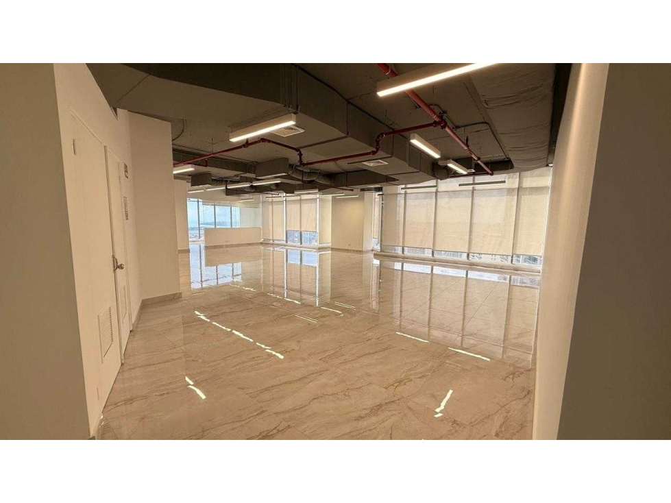 ALQUILER DE OFICINA AVENIDA BALBOA 210M2 TORRE BICSA NRR — foto 3