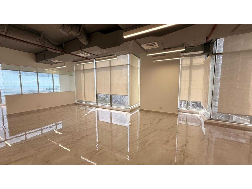 ALQUILER DE OFICINA AVENIDA BALBOA 210M2 TORRE BICSA NRR — foto 2