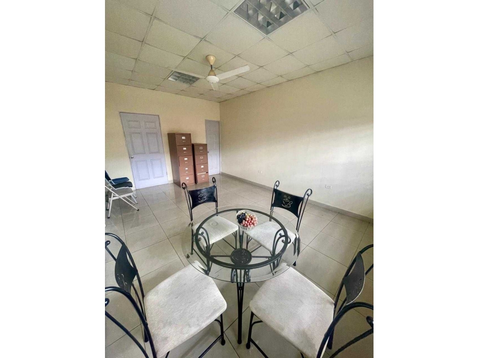 ALQUILER DE OFICINA EN EL CENTRO DE DAVID — foto 6