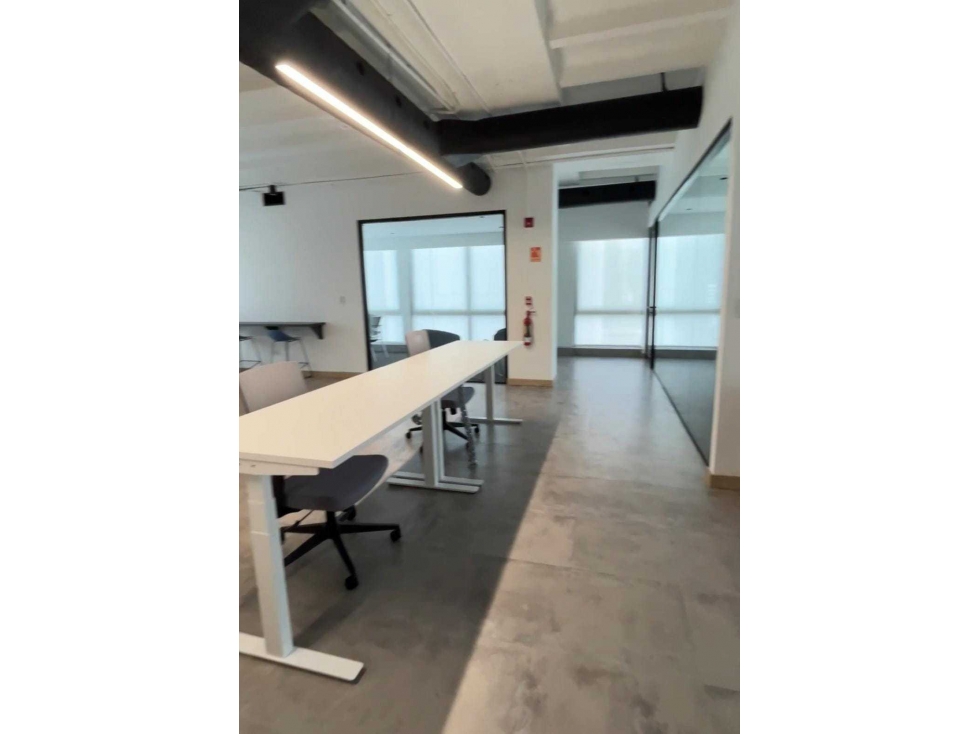 ALQUILER DE OFICINA CORPORATIVA EN CALLE 50 - 1