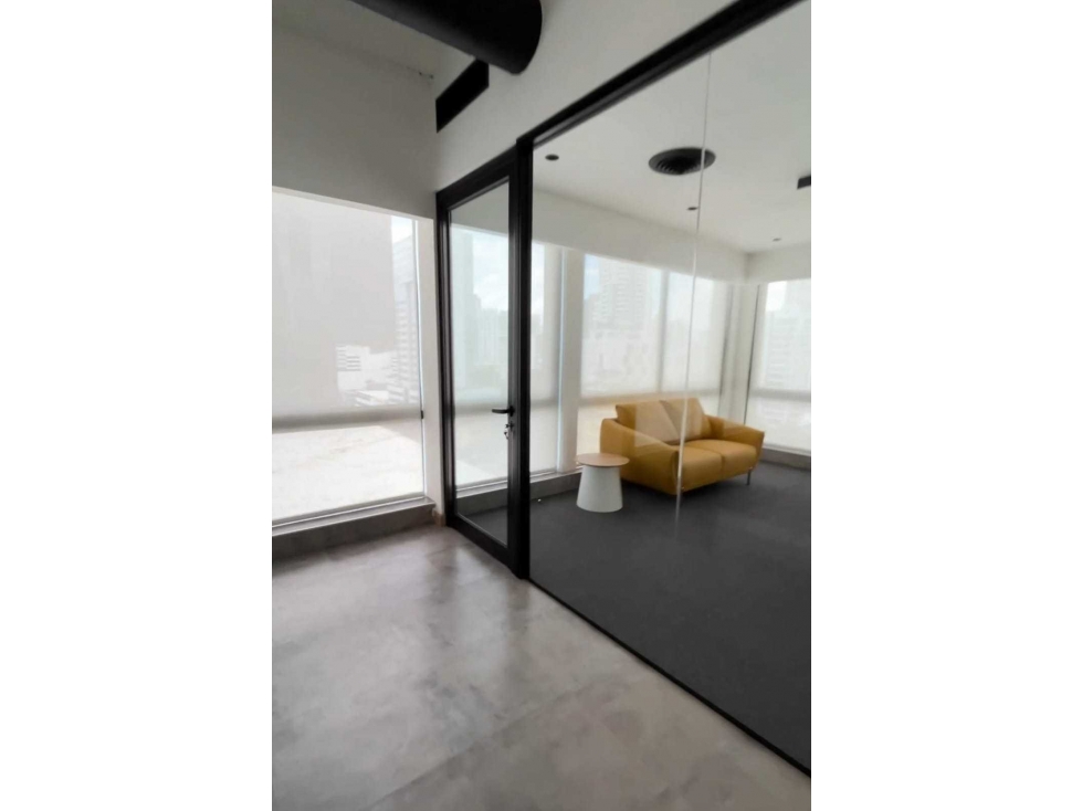 ALQUILER DE OFICINA CORPORATIVA EN CALLE 50 - 5